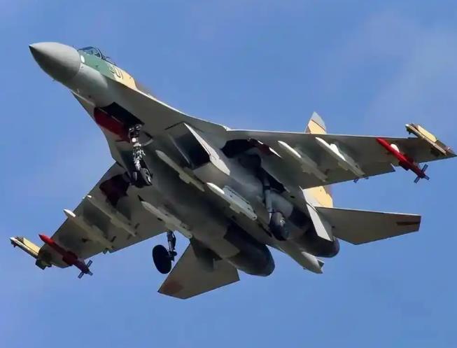 终于知道为什么委内瑞拉比伊朗有种了，不是委内瑞拉人不怕死，也不是委内瑞拉实力更强