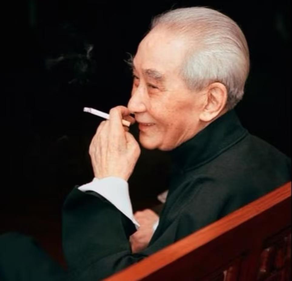 “长寿之人，未必体魄最强；
身居高位者，未必能力最出众；
坐拥财富者，未必埋头苦