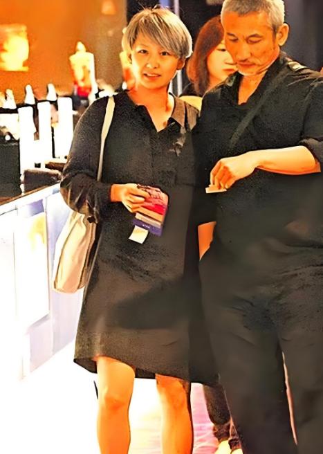 香港影视圈里，导演和长期合作伙伴之间的关系变化，一直是外界讨论的话题。这类关系往