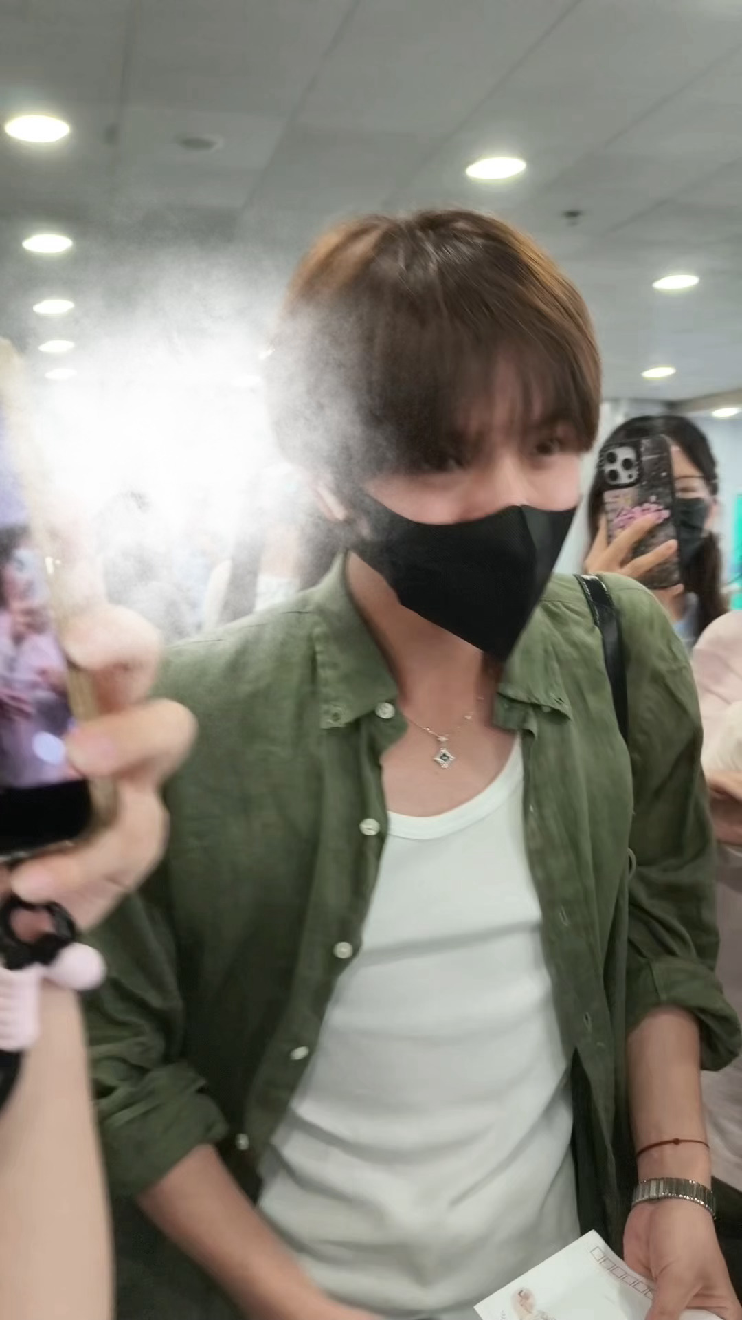 法嘉致富  “谢谢大家~”萌萌小述要回去毕业啦🤏 