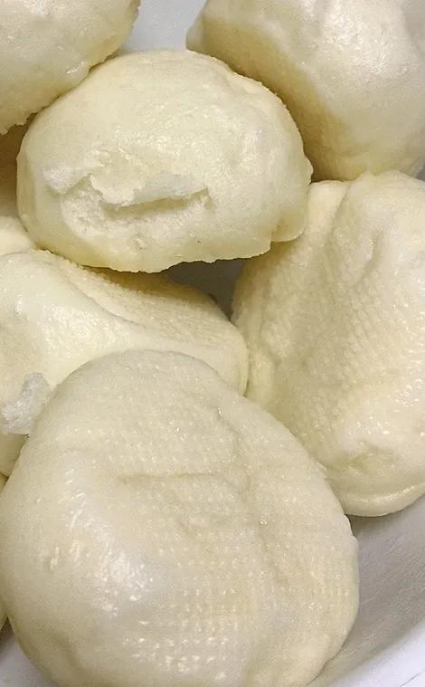 求一款好吃的辣椒酱来配我的大馒头，现在吃的是这个，除了辣和咸，毫无香味！
小伙伴