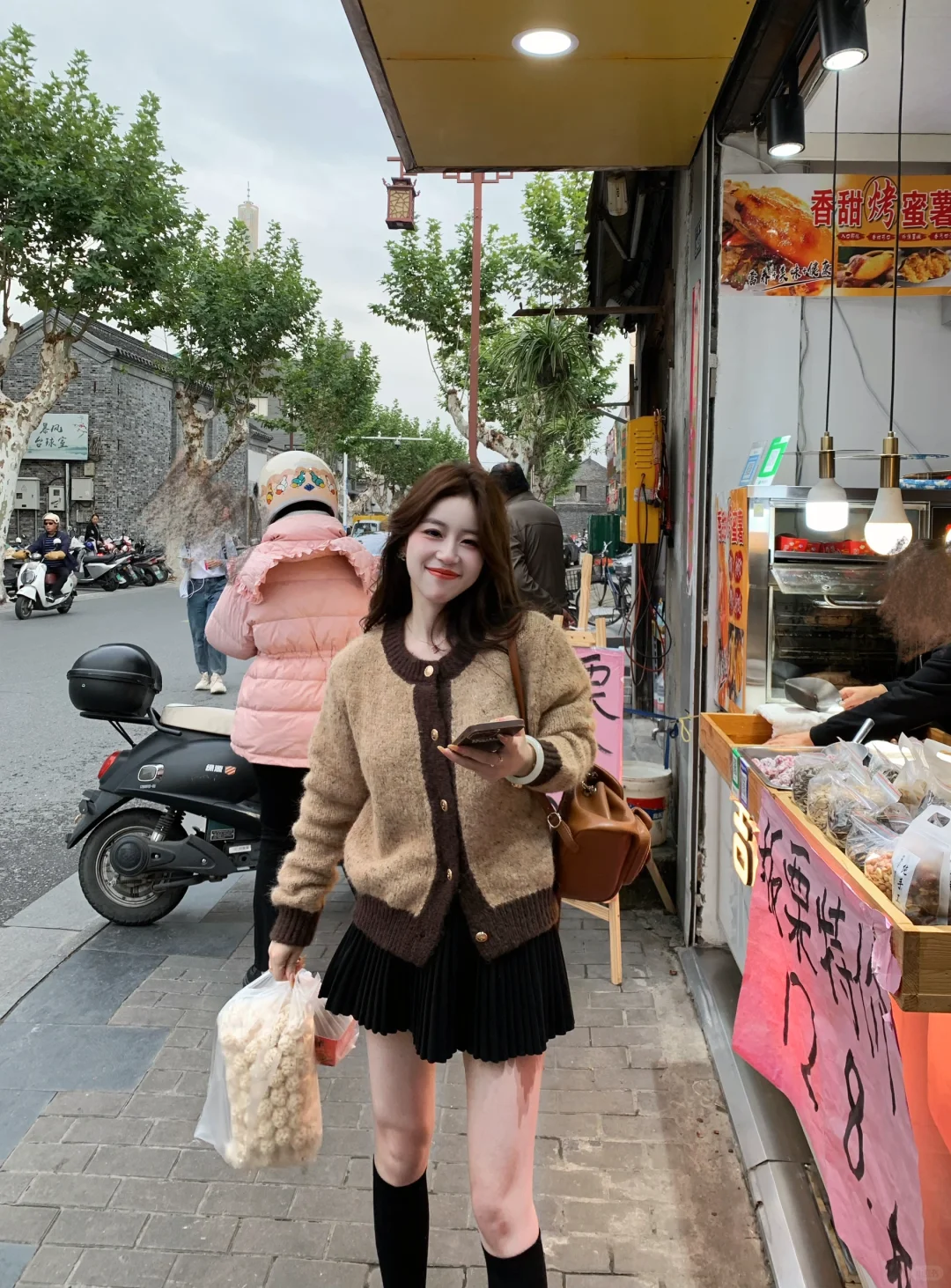 吃吃逛逛呀！小香毛衣很好穿尼