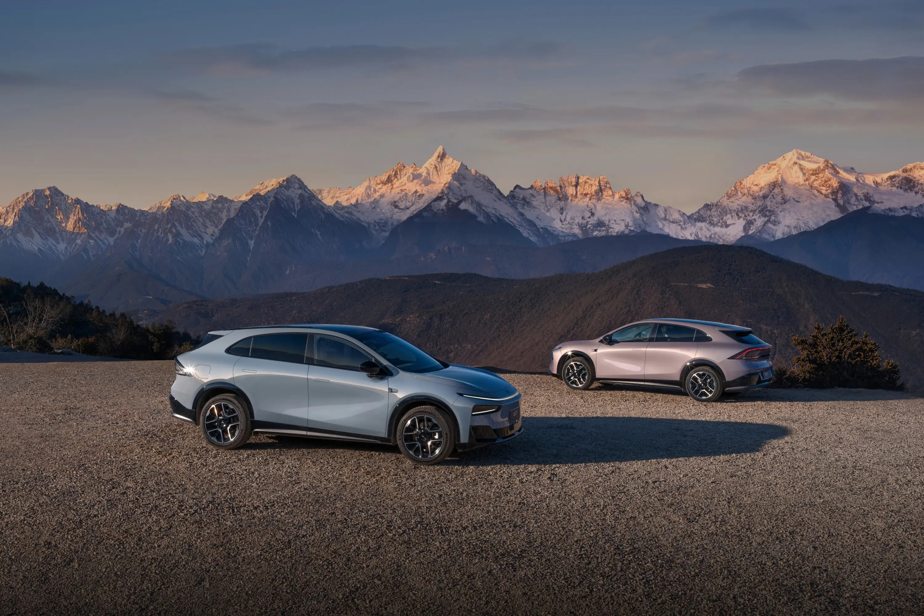 开小鹏G7超级增程版哪怕是在北方的冬天，续航也挺靠得住的，不用总惦记补能，日常通