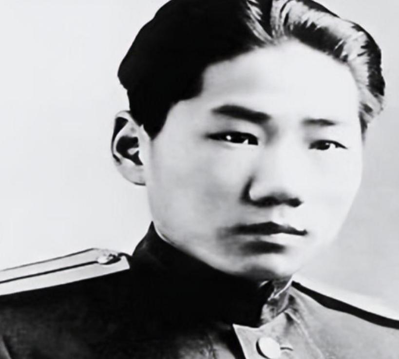 毛岸英牺牲与彭德怀有没有关系？毛主席一句话，道出不为人知真相。1950年11月2