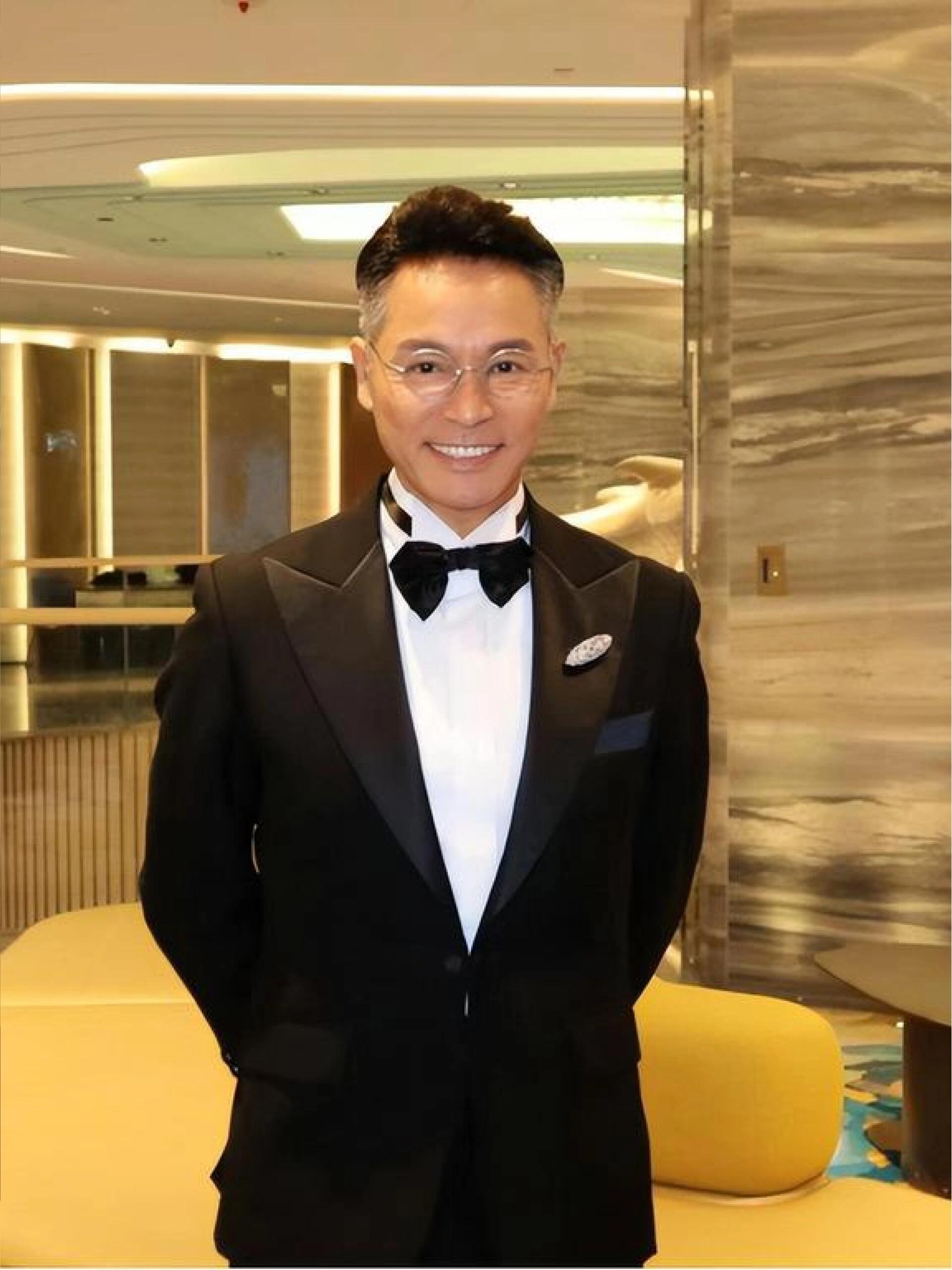 郭晋安回应和欧倩怡离婚宝子们，最近郭晋安因为一场剧组活动被卷入“大叔恋小花”绯闻