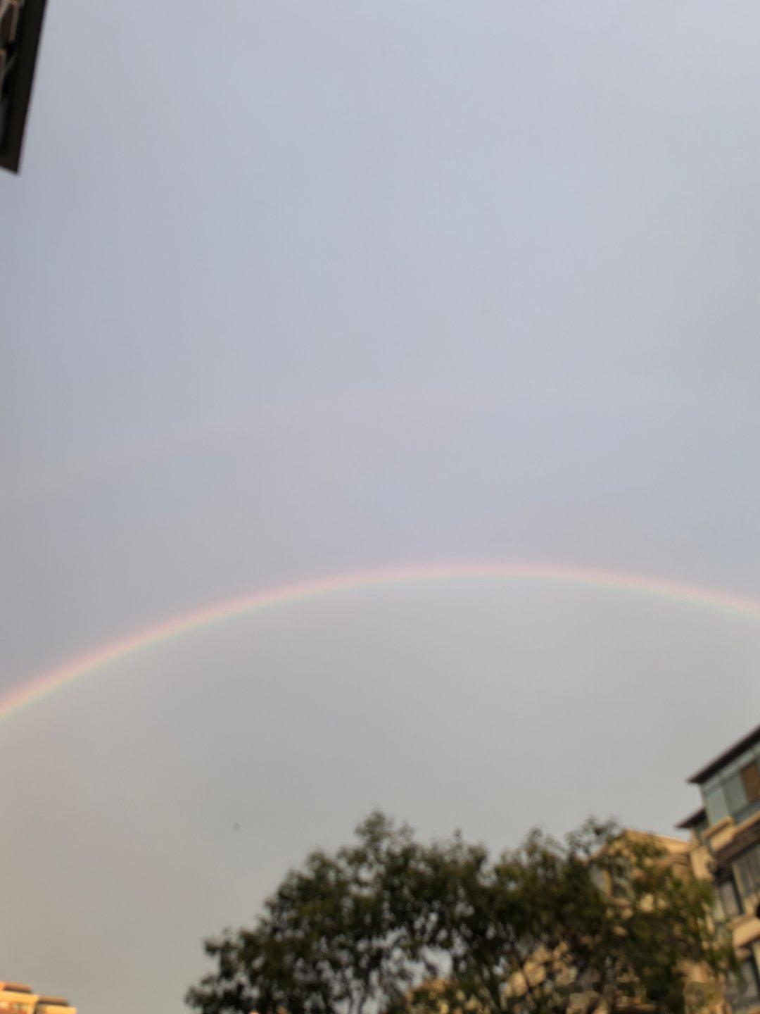 雨后可以看到彩虹🌈，可以看到秦岭 二手车参谋老杨  ​​​