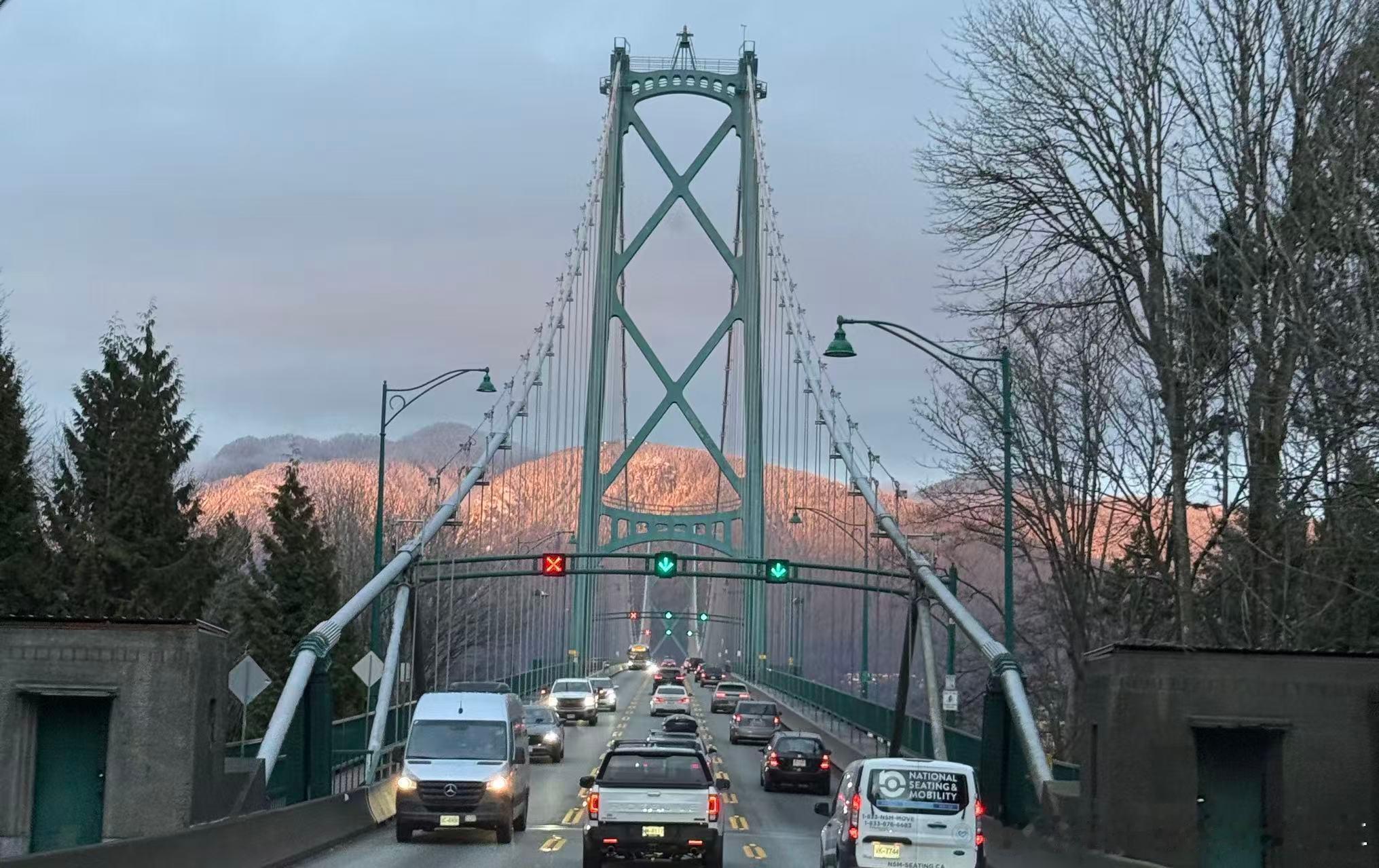 【加拿大华人：翘首以盼买中国电动车，或将严重冲击特斯拉】1月16日，多家外媒披露