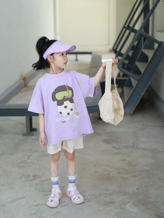 女宝的休闲运动风穿搭💕幼儿园里的甜酷女孩