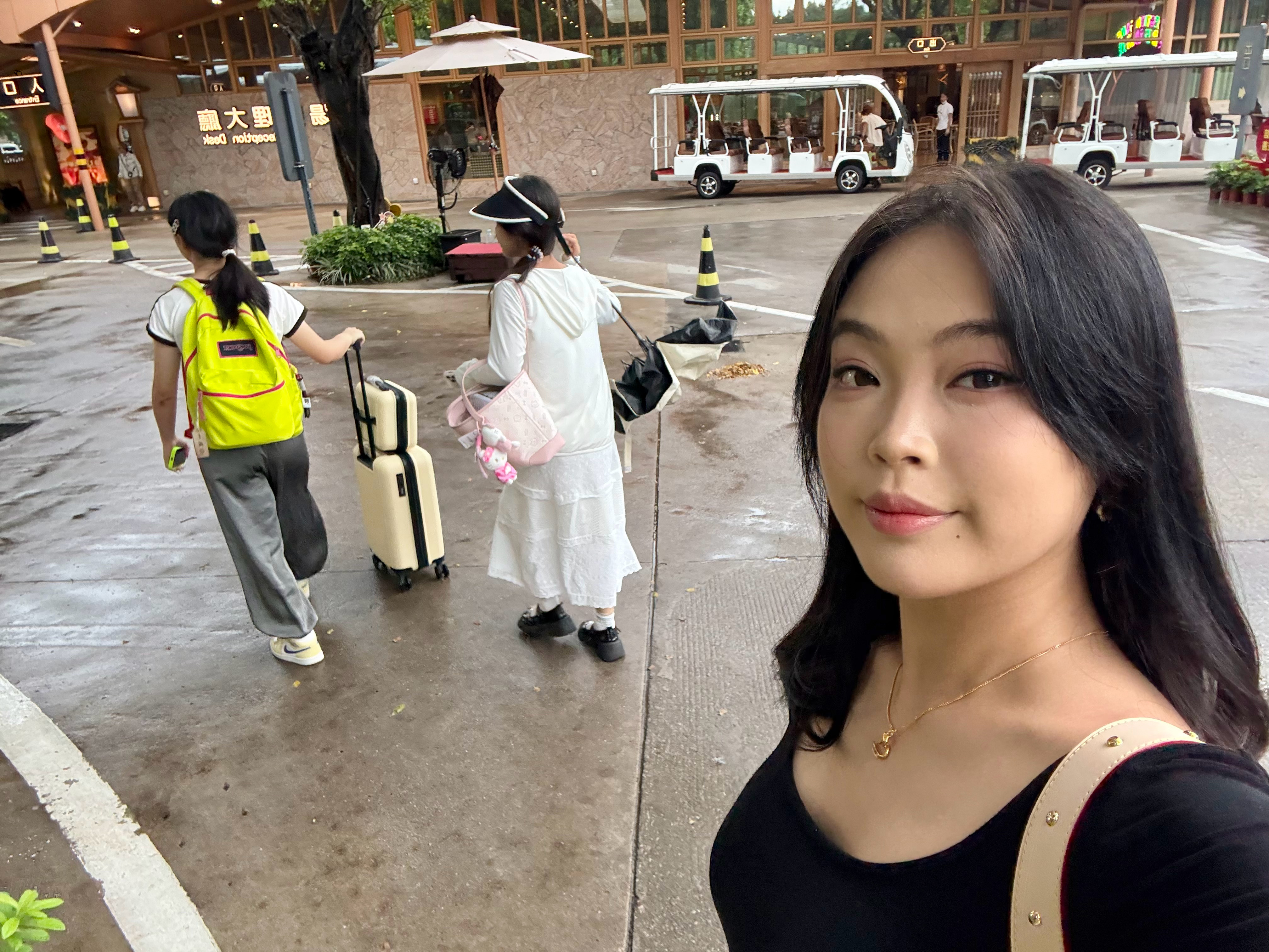 今天带俩孩儿。 ​​​
