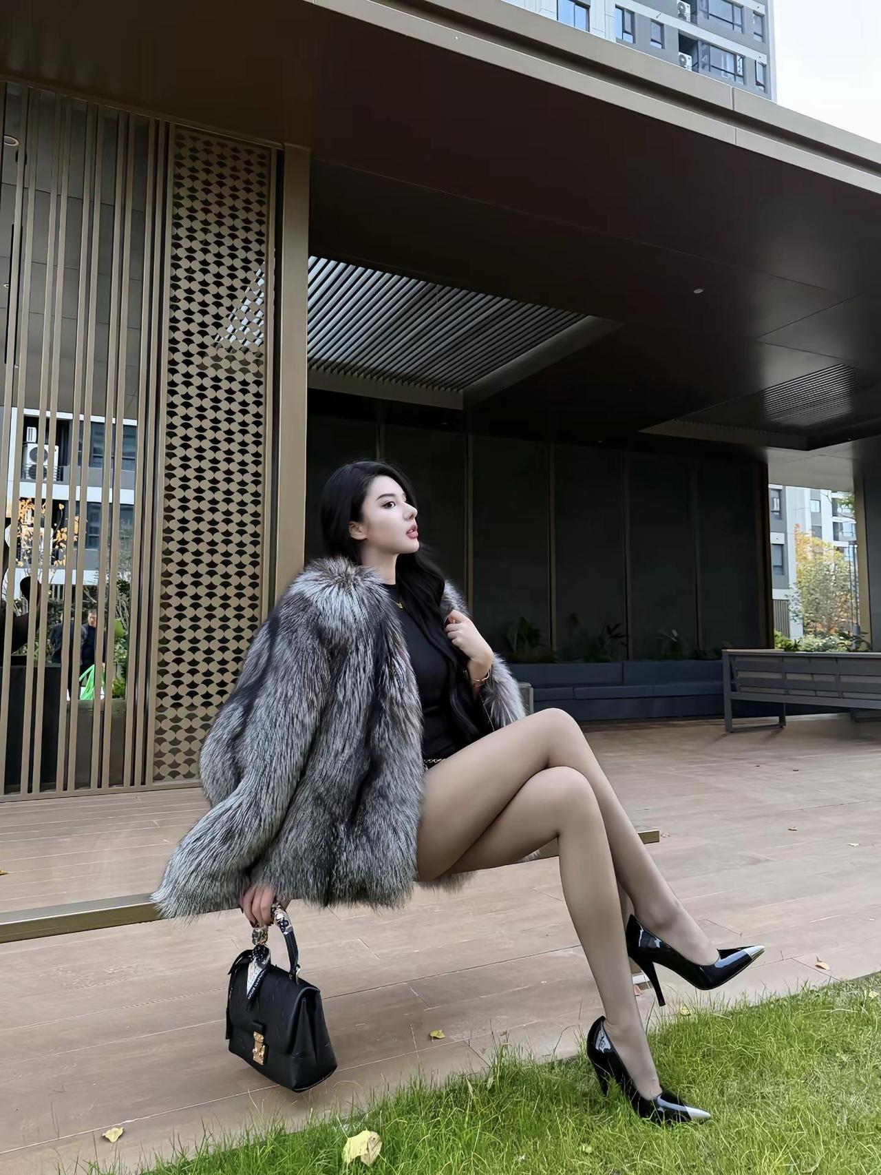 少吃垃圾食品 御姐 皮草穿搭