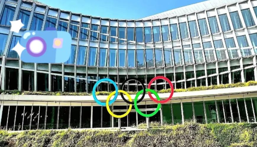 国际奥委会副主席胡安·安东尼奥·萨马兰奇最近在洛桑公开说起“对北京2008年设置