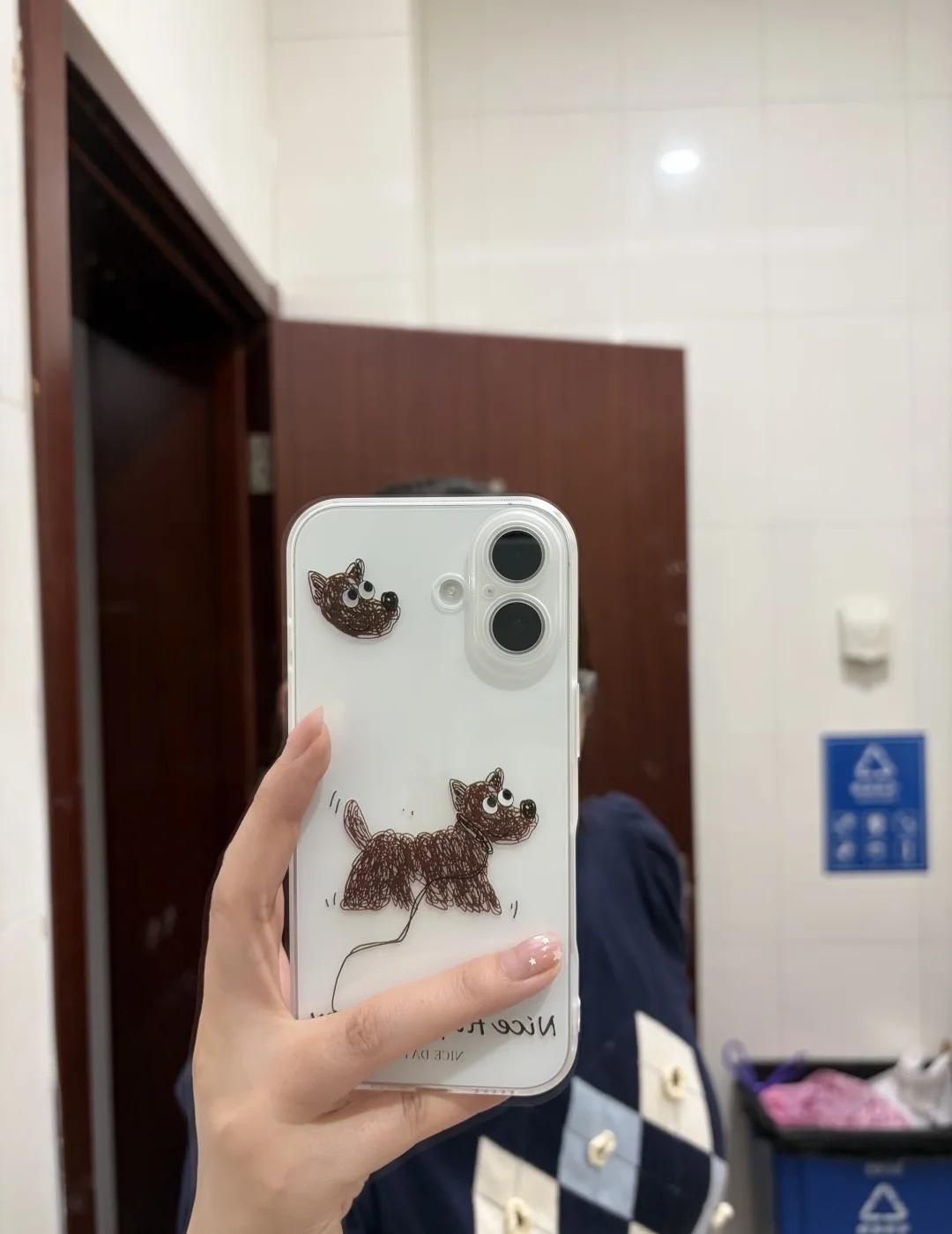 一整个被这个小狗手机壳可爱到了！
宝藏手机壳分享 好看的手机壳 可可爱爱手机壳 