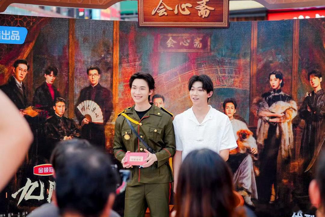 来长沙赴九门之约来长沙寻找九门🔥全网剧粉奔赴长沙打卡快闪，呼应当年九门同心守城