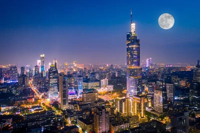 南京导航失灵系卫星信号受干扰压制 2025年12月17日傍晚，南京部分区域导航集