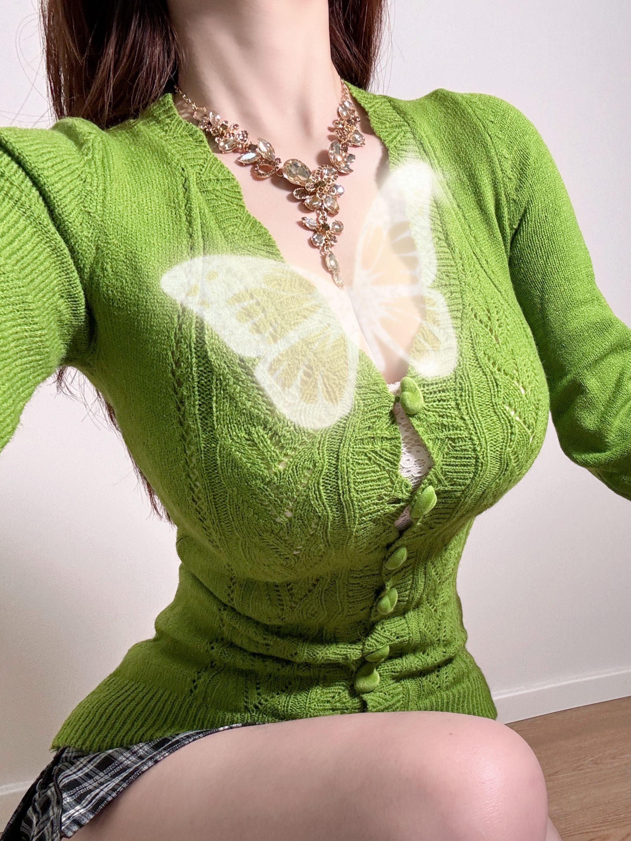 纯欲风穿搭 春日穿搭 针织打底 短裙穿搭 内搭