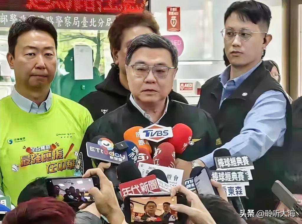 卓荣泰砸千万包机去日本看场球，现在全台湾人都在问：这到底是私人休闲，还是拿着公家