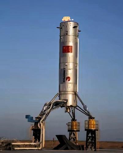 今天中午朱雀三号要发射了。这是中国民企干的，如果圆满成功。
 今天应该会成为载入