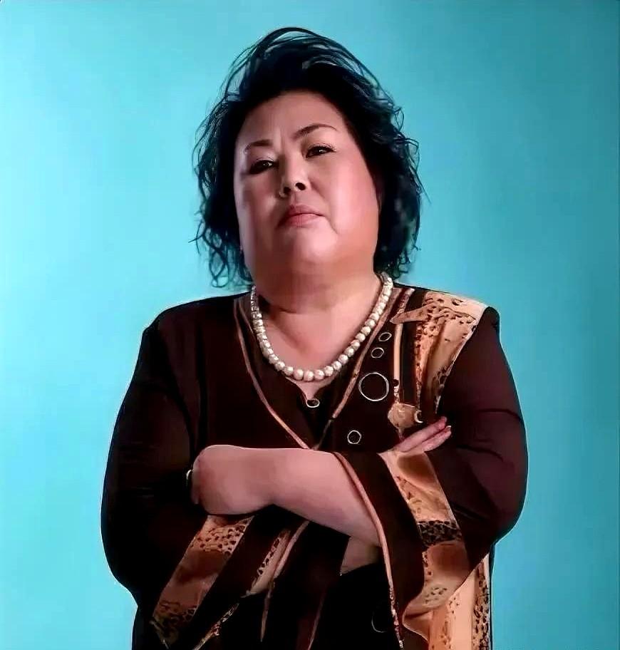 演了一辈子“暴脾气”，结果真没人敢追了。

老戏骨董立范最近说的心里话，听着真有