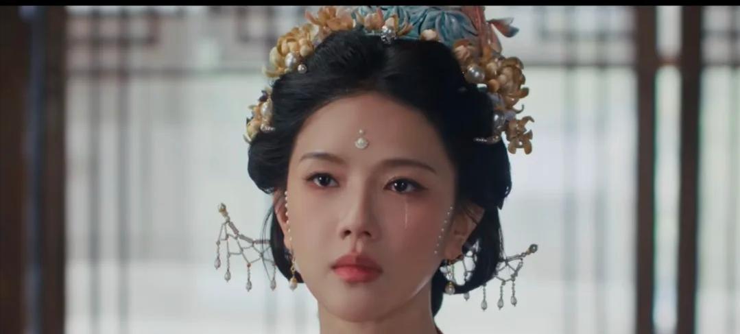 谢征这个摄政王，真是把权谋玩到极致了。
他扶六岁的俞宝儿登基。
自己当了十二年“