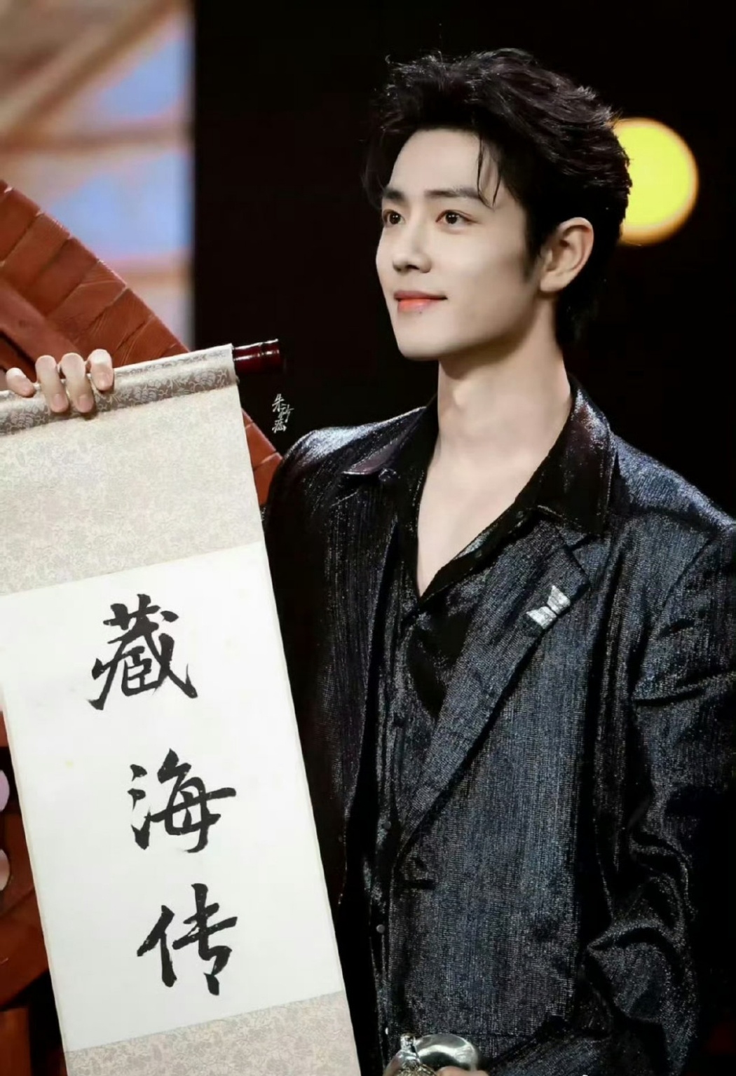 百闻不如一见是肖战啊[超话] 连续三届提名飞天奖，不同类型题材，不同类型角色，口