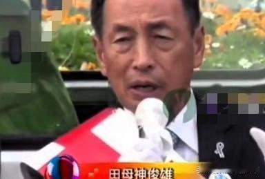 又当又立，
日本极右翼政客
田母神俊雄11月15日发表言论，竟然说“欢迎”中国呼