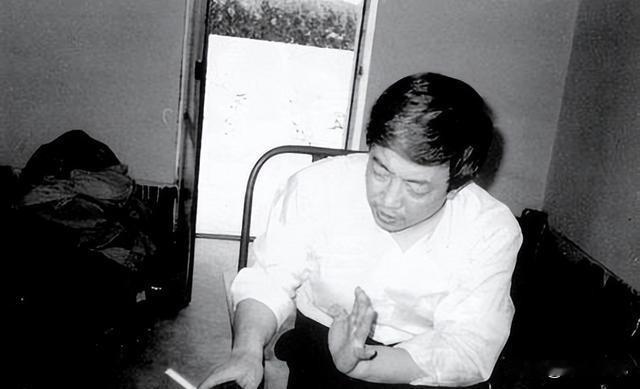 1993年，当时的河北省纪委书记的刘善祥收到一封举报信，信中直指东租冀办主任张铁