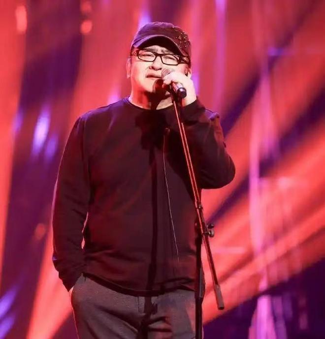 黄泉路上无老幼，孤坟多是少年郎。刘欢曾以一曲《去者》写尽人世浮沉，词云：“生死命