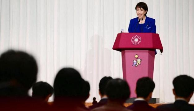 日本变本加厉，派议员窜访台岛，24小时不到，高市收到一个噩耗
 
12月22日，