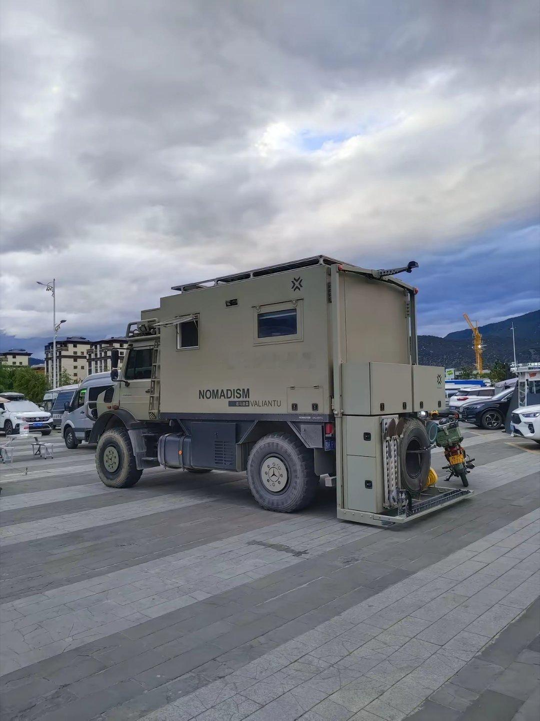自驾游五年多，第一次见到投入480万买的房车，这位车主是来自内蒙的 