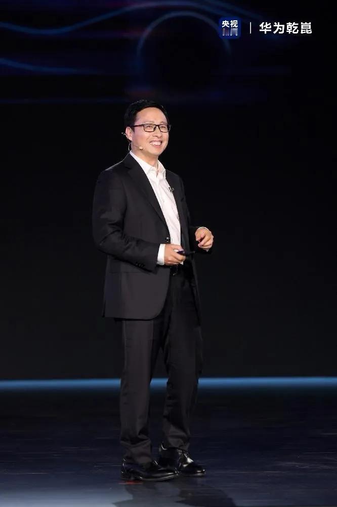 华为乾崑ADS4来了，我目前还没有从对3的惊讶中回过神。
22号晚上的华为乾崑智