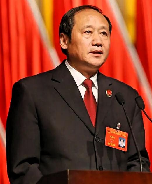 从主政一方到地市检察官的刘新年被移送起诉，曾主政南阳市桐柏县

刘新年，1959