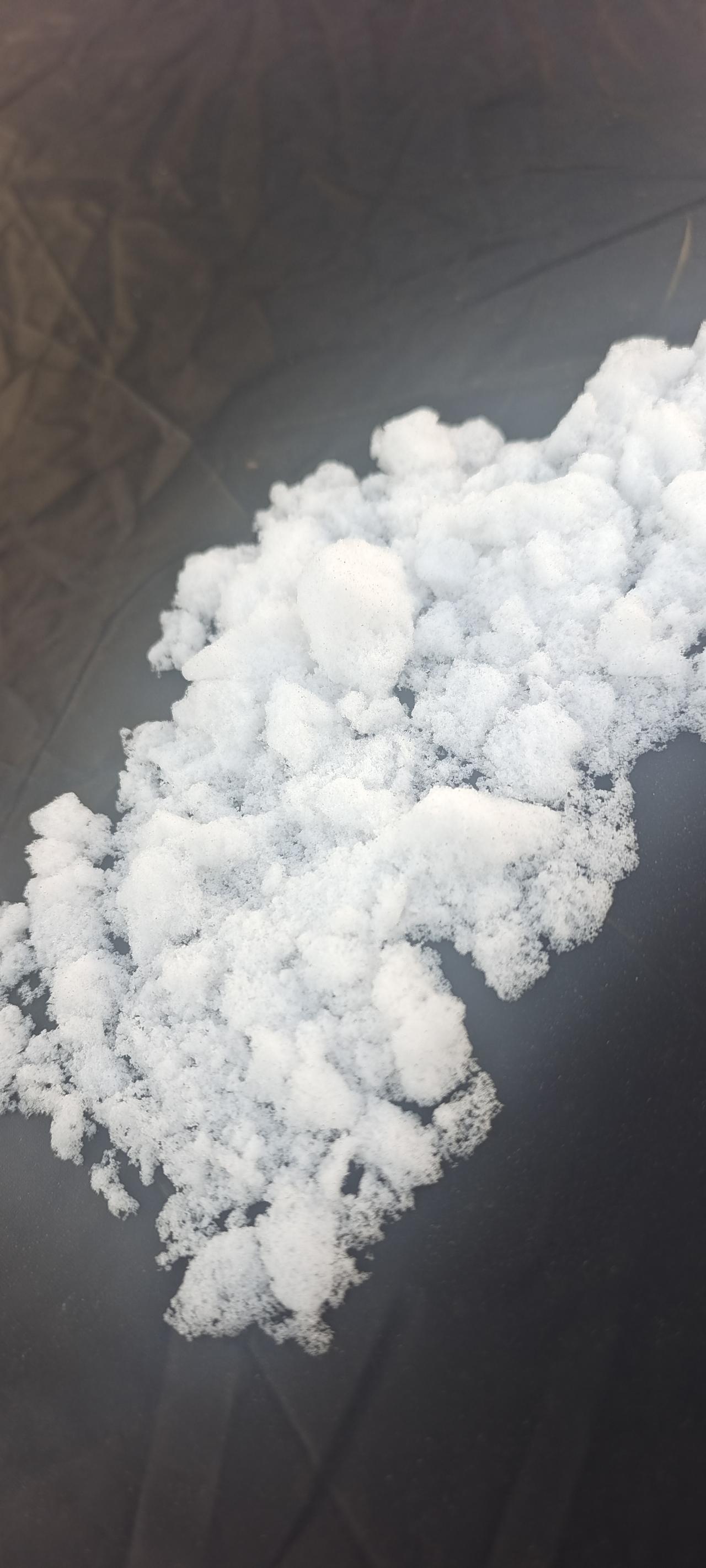 我年轻的时候读红楼梦，把所有的诗词都抄了一遍，也专门买过红楼梦诗词特别书籍，对其