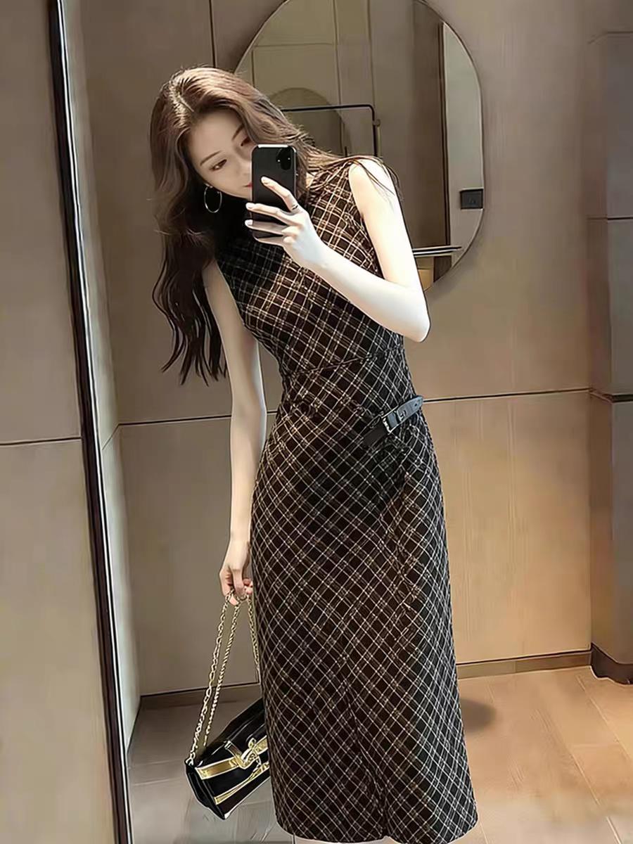 人间岁月漫漫，皆为时光落笔的温柔，感恩对待每一天吧！怎样穿搭让自己更优雅