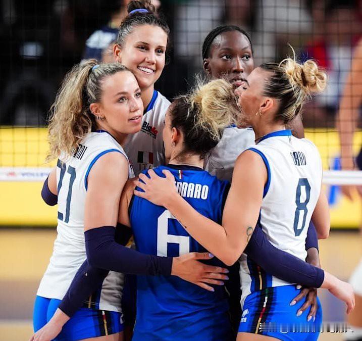里约热内卢站，意大利女排3-0美国女排(25-13 25-13 30-28)，意