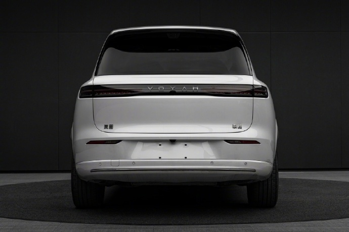 【岚图泰山 X9 新车申报：六座纯电 SUV，采用三元锂离子蓄电池】岚图泰山六座