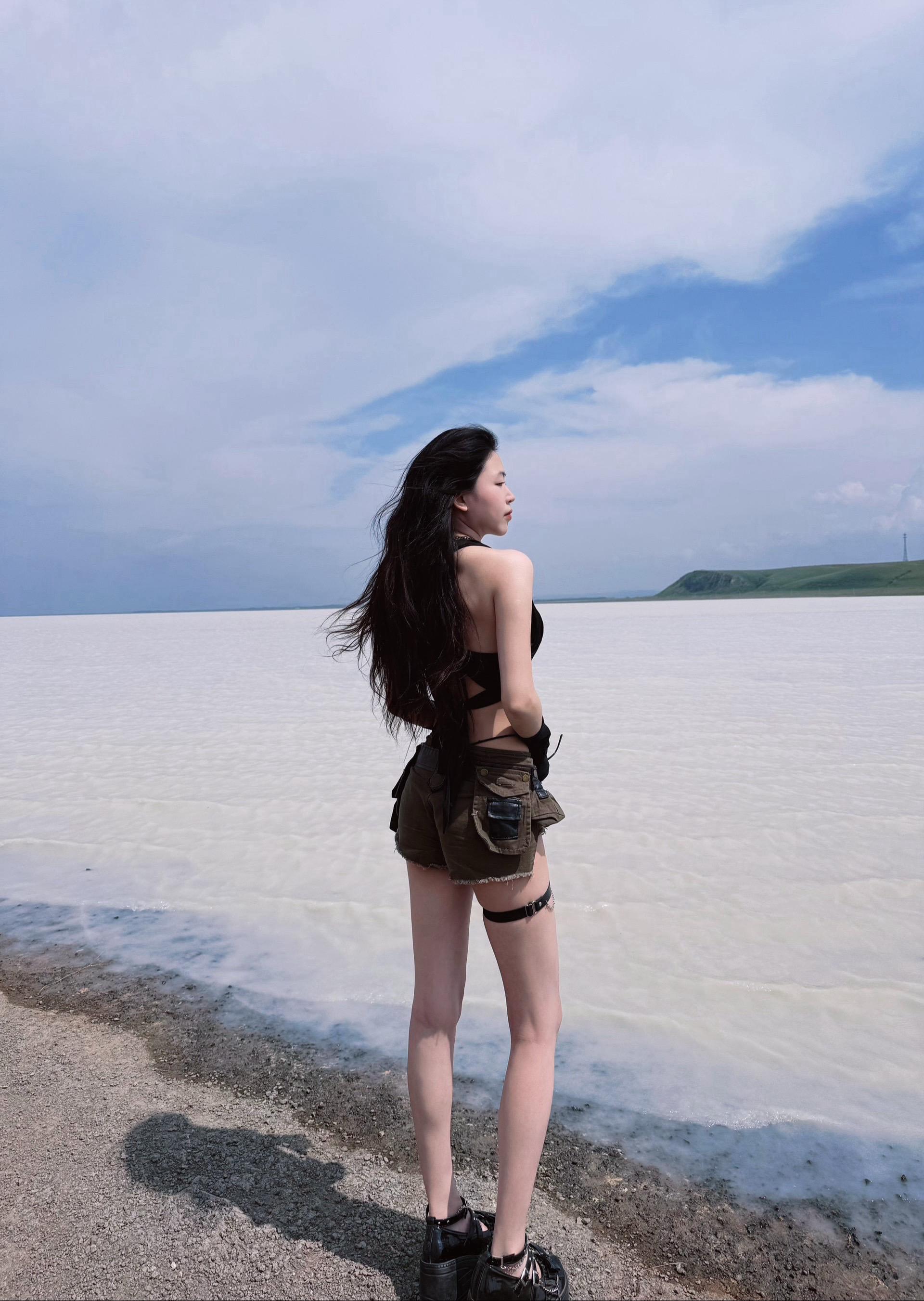 我这辈子对不起的男人太多了 可你不同 你哭的最伤心最难过  我好喜欢你...