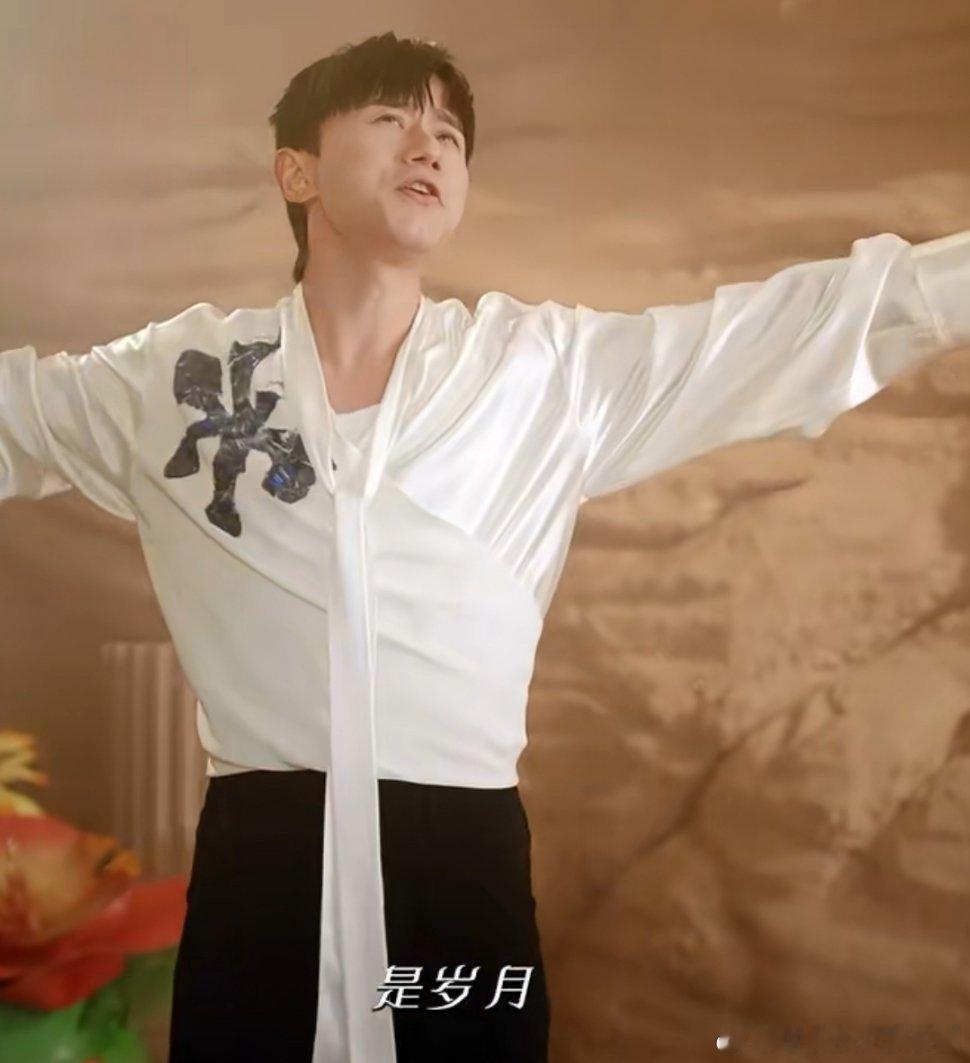 好的作品还得配上好的歌曲，感谢张杰献唱原神四周年 ​​​