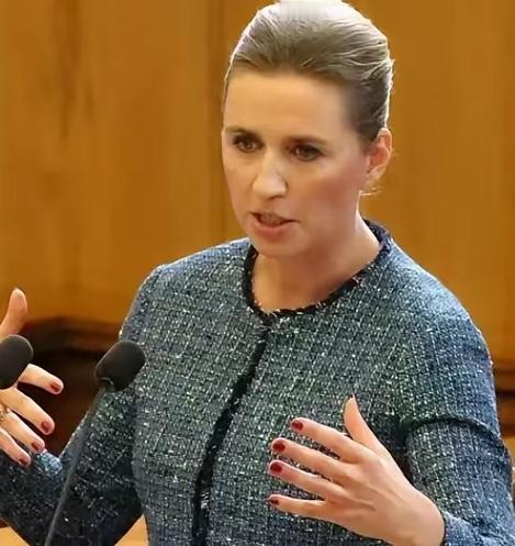 丹麦不想失去格兰陵岛，找英国不行，德国不行，找欧盟也不行，北约也不行，只有找法国