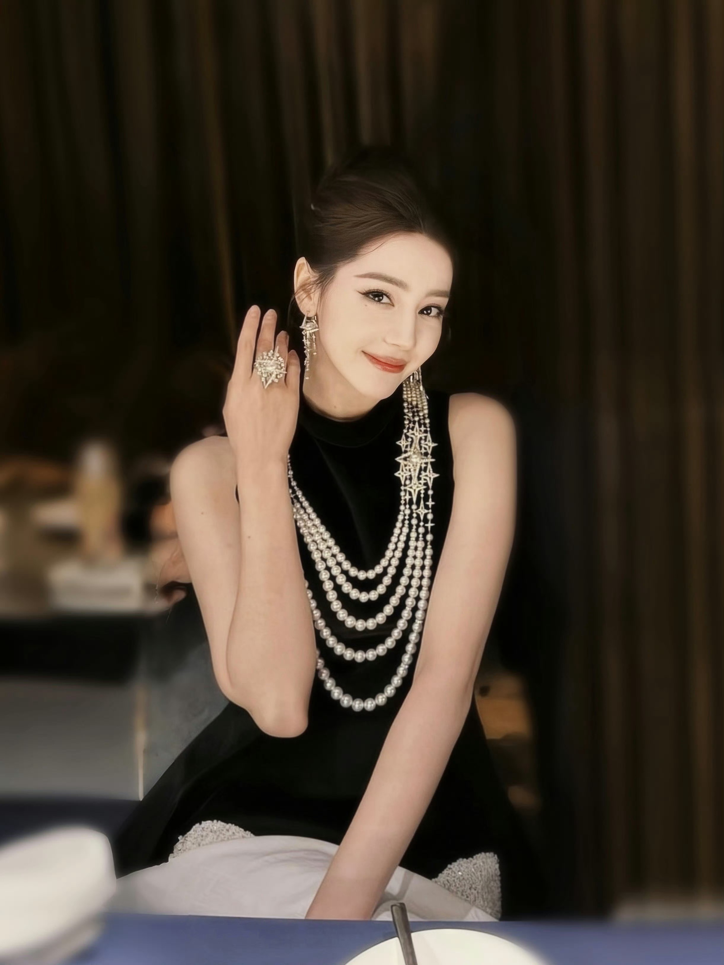 疯传的一张图 迪丽热巴版人生易如反掌 秒转这个女顶会有好事发生哦 