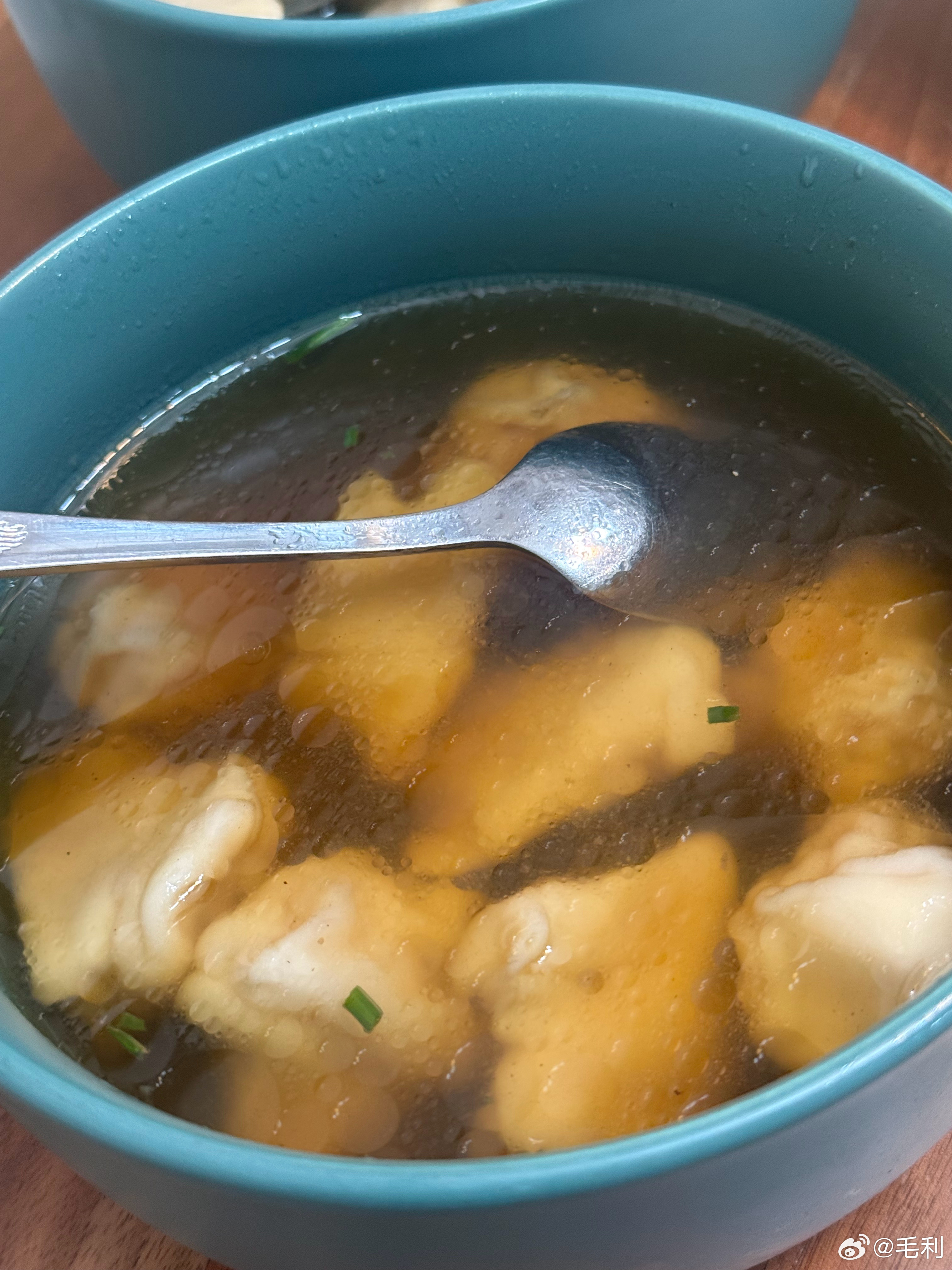 邻居研究了福建扁食送过来问正宗不正宗我吃着很正宗妹吃了很多但是不知道怎么研发… 