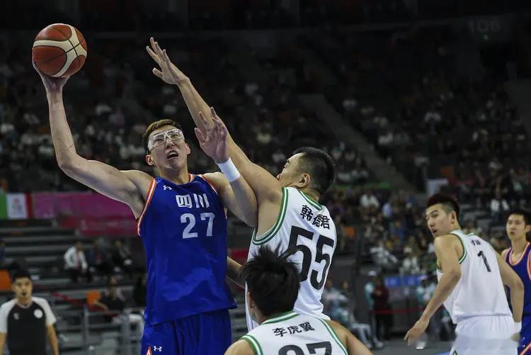 全运男篮-四川21分胜辽宁夺铜牌 周琦16+13韩德君最后一舞北京时间11月12