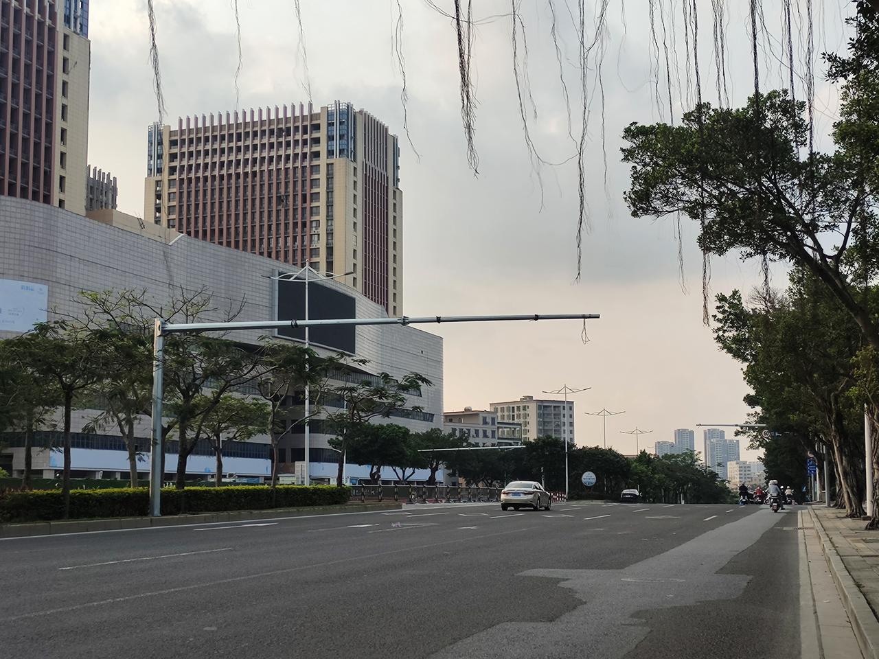 湛江霞山区椹川大道与湛阳路交叉口，即将新增一处红绿灯！

这可不是一次普通的设施