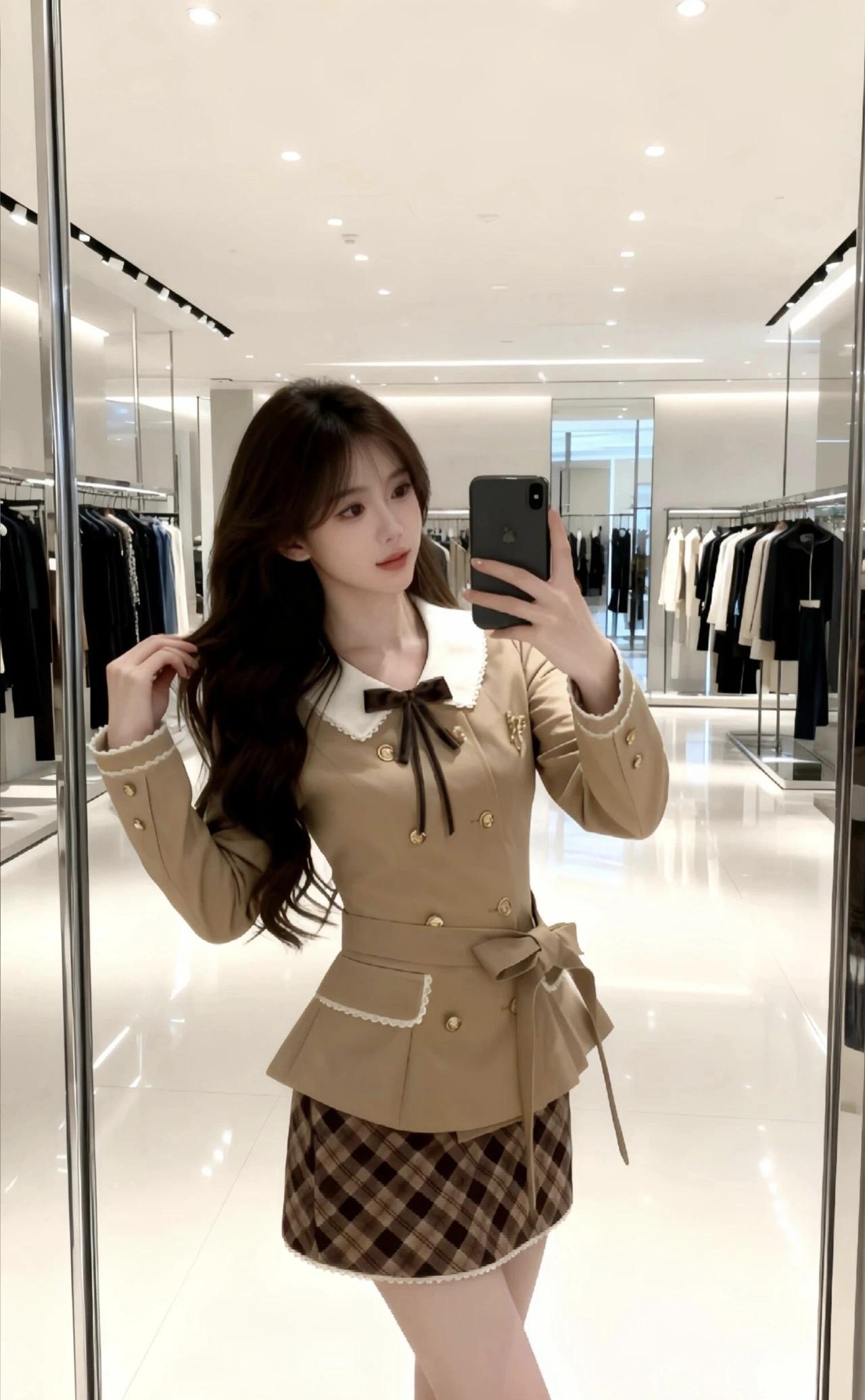 试衣间的温柔氛围感，焦糖系穿搭也太戳心啦～