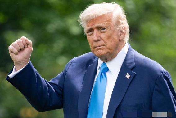 特朗普把我们全骗了！炸高官、轰伊朗、逼谈判，全是铺垫，目的只有一个：把驱逐舰钉进