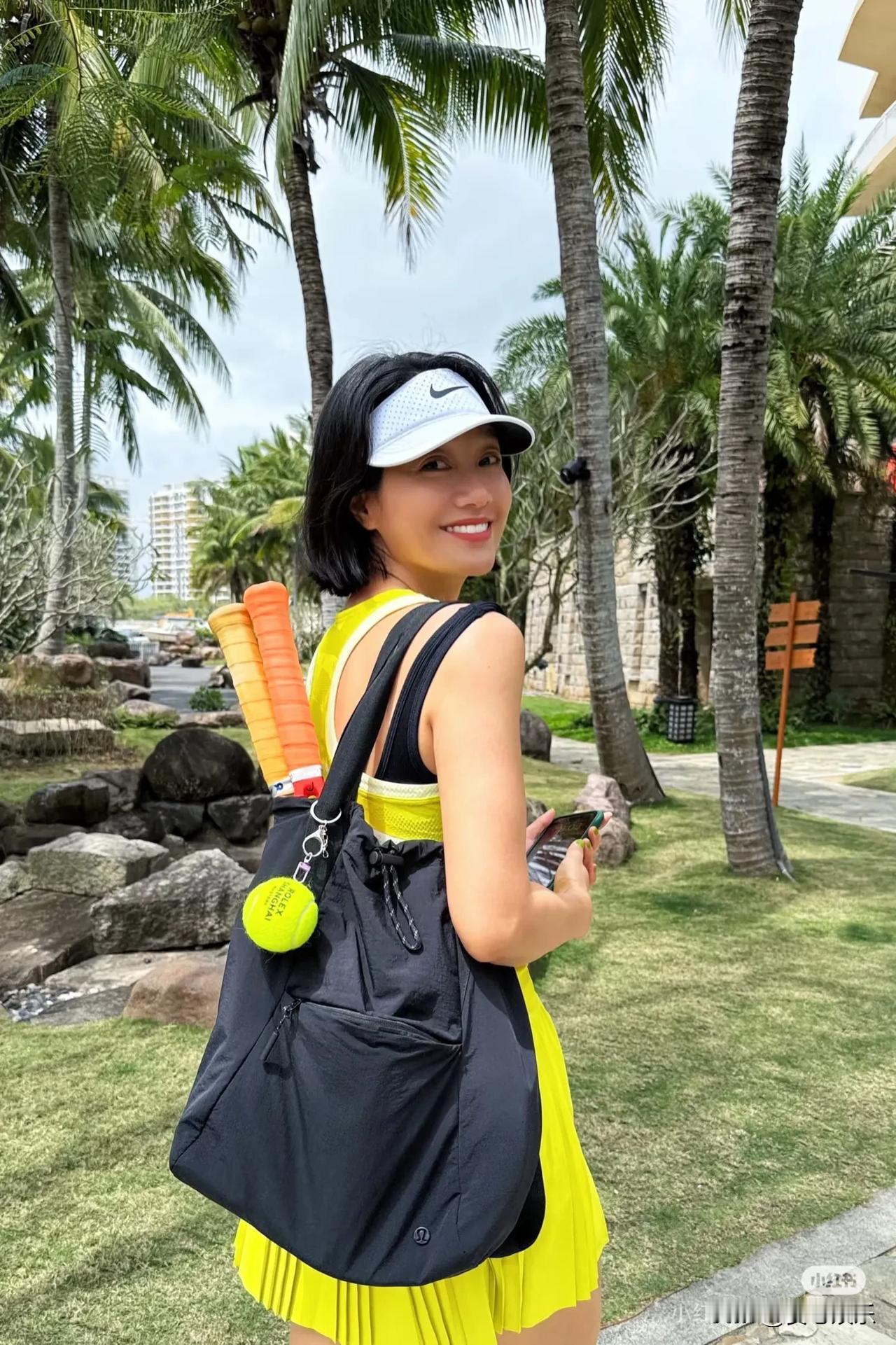 朱丹姐，美美哒，你的包包已经叫我无心上班，我是一个包控，看见包就走不动路