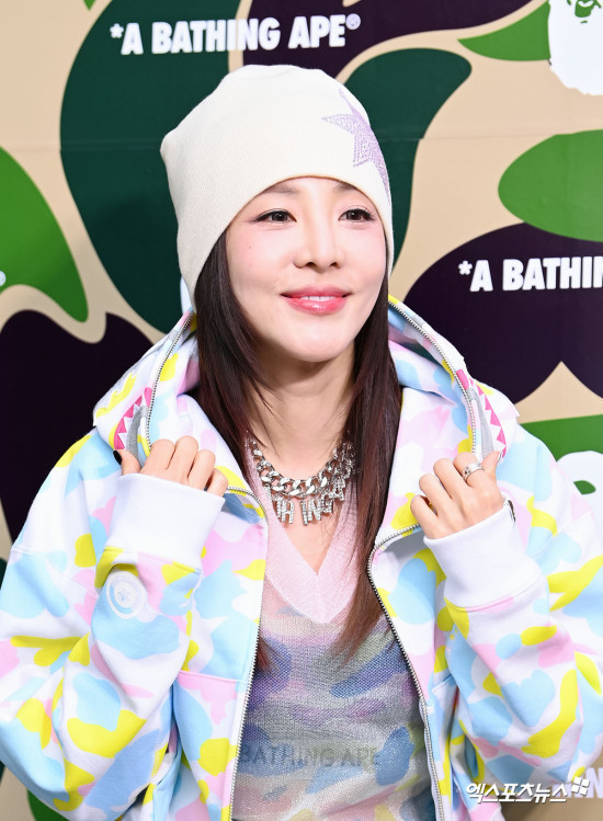 朴山多拉状态朴山多拉今日参加bape站台活动，状态十分不错