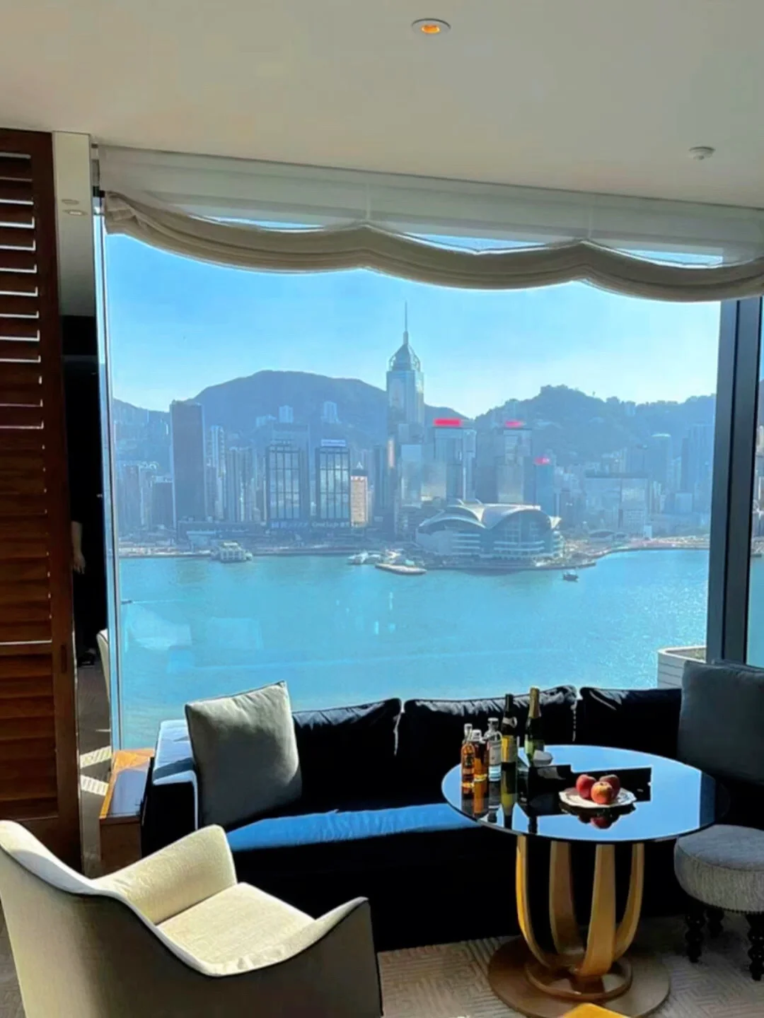 半价出2晚香港瑰丽酒店
