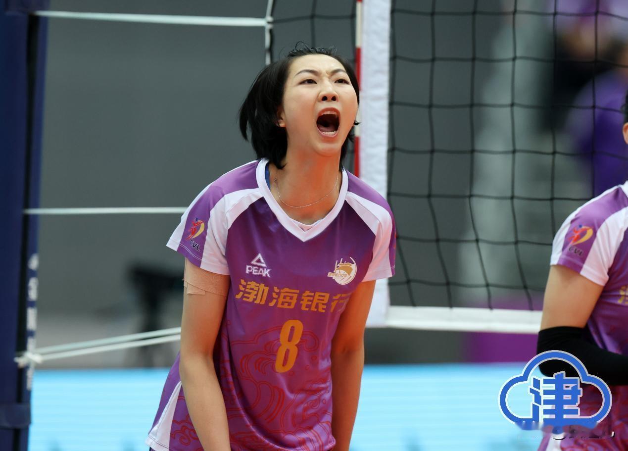 天津女排第19次晋级决赛 将与上海女排争夺冠军
1月9日晚，2023-2024赛