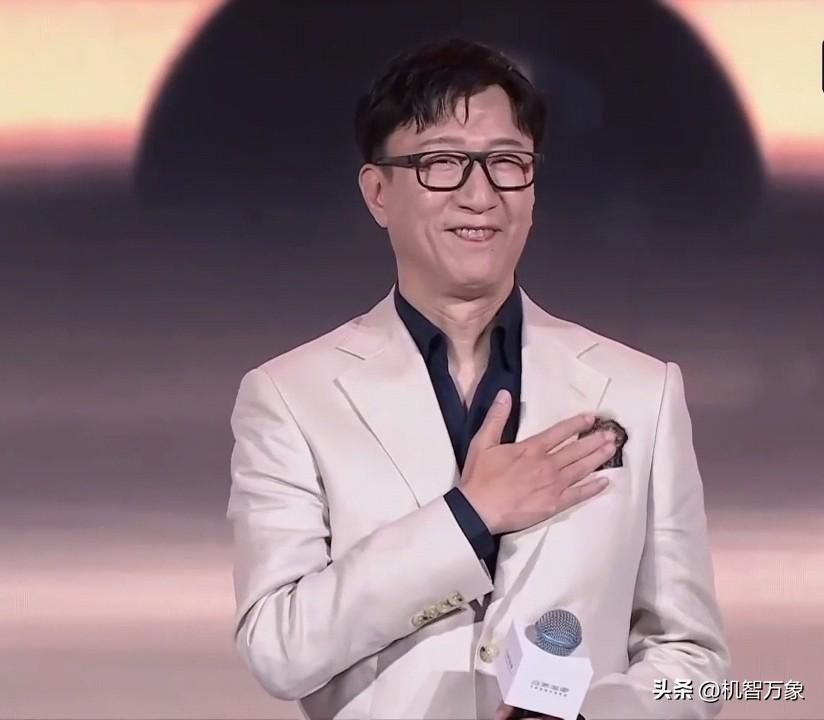 真正的强者，心有泰然，行有正气。
在辽阔天地间，行稳致远，泰然自若。
欢迎孙红雷