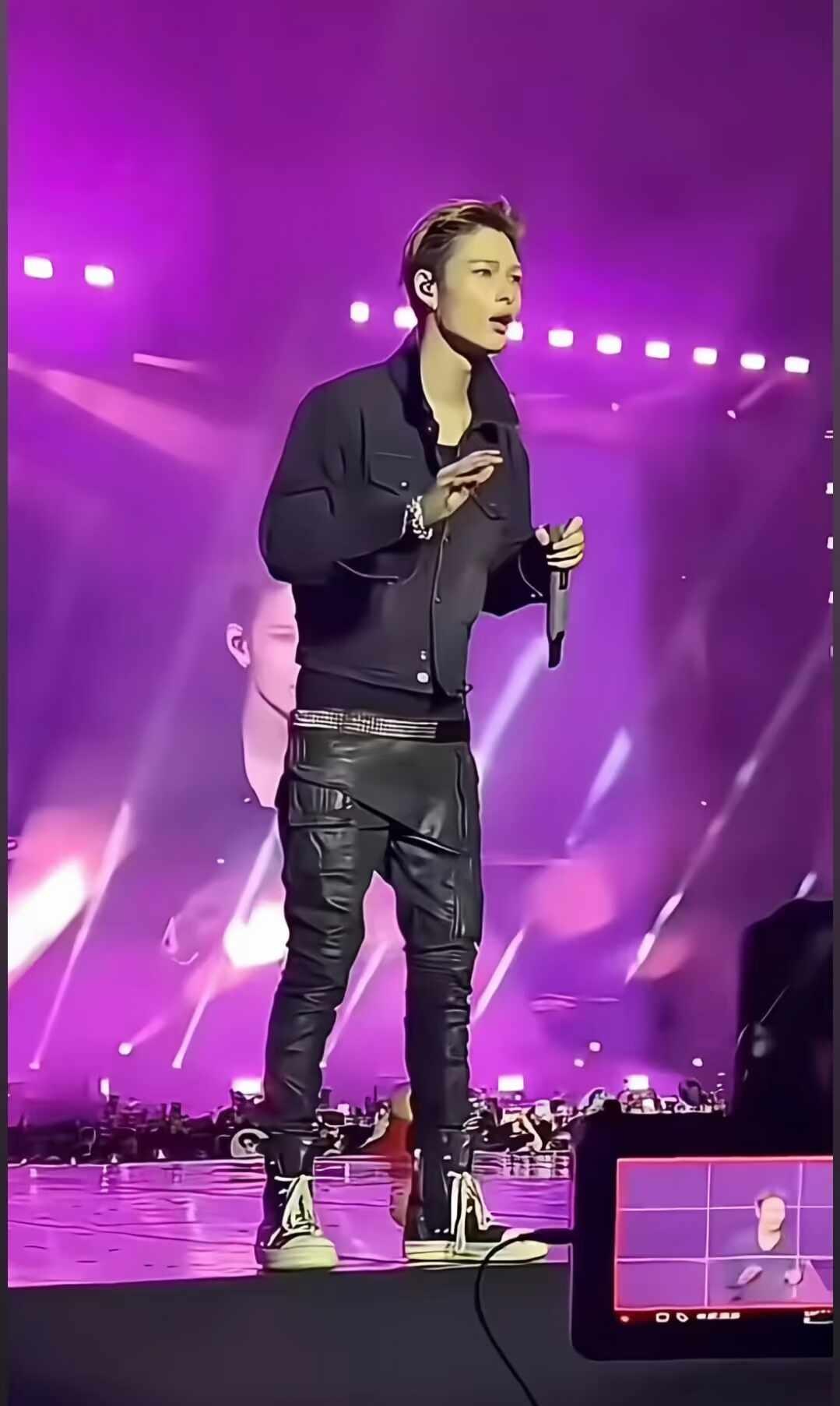 哥哥呀 我保证你是一只尖叫鸡
近距离感受